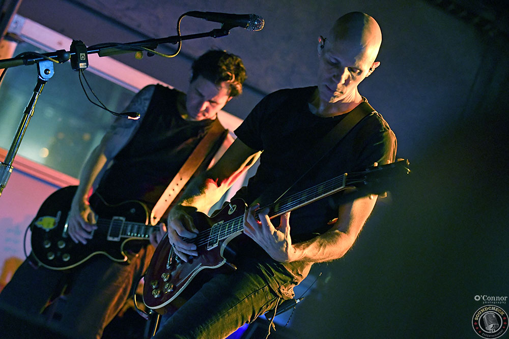 Photo Review Billy Howerdel At A R Music Bar Sound Check Entertainment